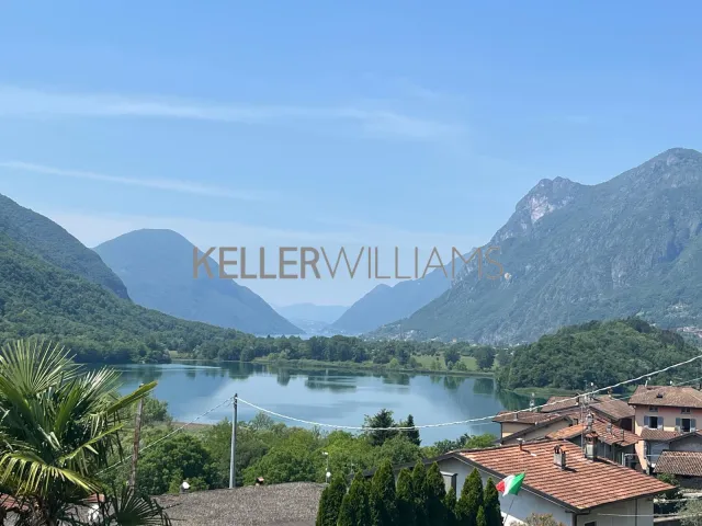 Casa indipendente in vendita a Carlazzo, foto 4 di 22