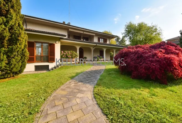 Villa bifamiliare in vendita a Rozzano, foto 1 di 20