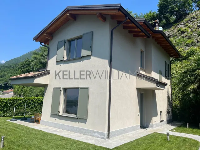 Casa indipendente in vendita a Carlazzo, foto 2 di 22