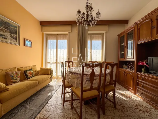 Appartamento in vendita a Solbiate, foto 10 di 38
