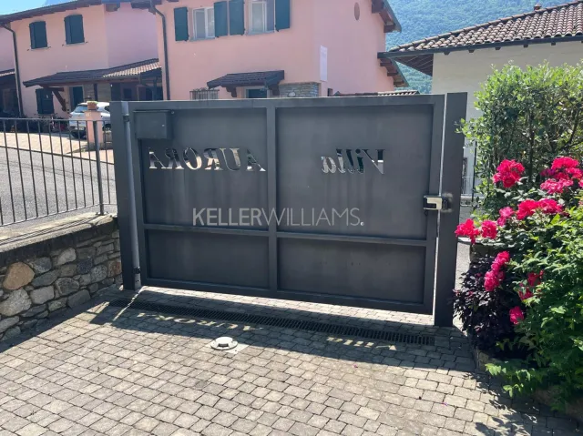 Casa indipendente in vendita a Carlazzo, foto 19 di 46