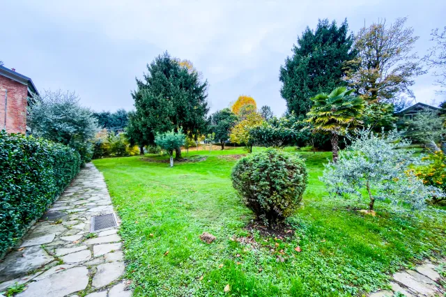 Appartamento in vendita a Como, foto 14 di 15