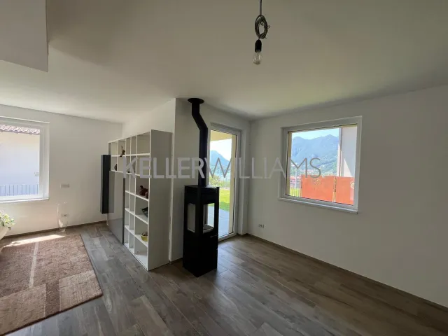 Casa indipendente in vendita a Carlazzo, foto 7 di 22