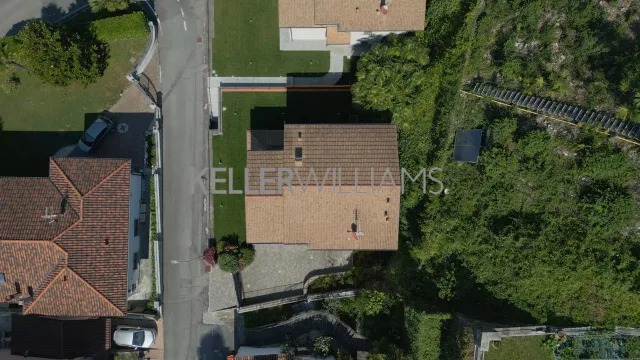 Casa indipendente in vendita a Carlazzo, foto 45 di 46