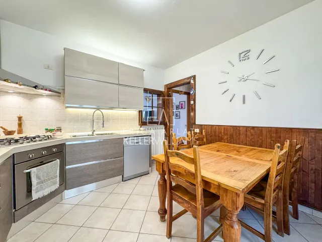 Villetta in vendita a Uggiate Trevano, foto 19 di 56