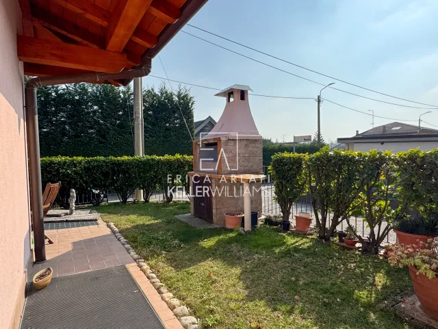 Villetta in vendita a Faloppio, foto 4 di 41