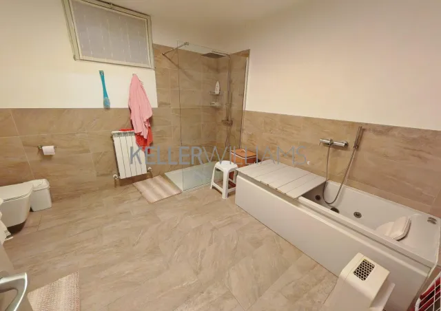Casa indipendente in vendita a Montano Lucino, foto 19 di 27