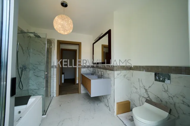 Casa indipendente in vendita a Carlazzo, foto 23 di 46