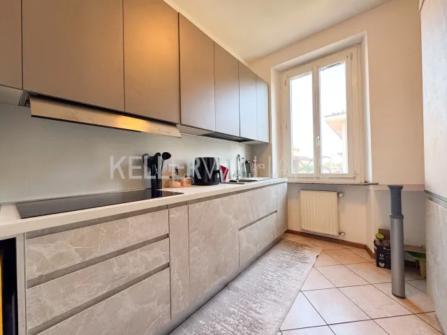 Appartamento in vendita a Valmorea, foto 2 di 22