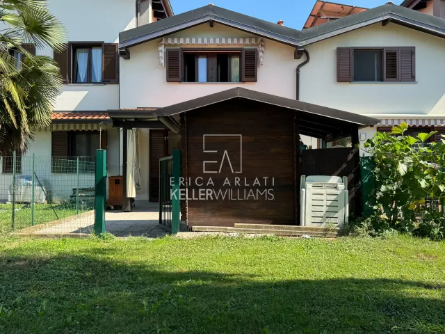 Villetta in vendita a Uggiate Trevano, foto 33 di 56