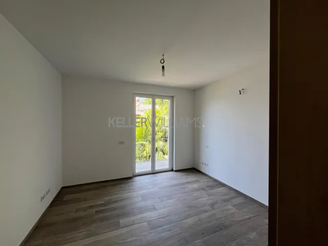 Casa indipendente in vendita a Carlazzo, foto 7 di 46