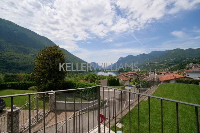 Casa indipendente in vendita a Carlazzo, foto 43 di 46