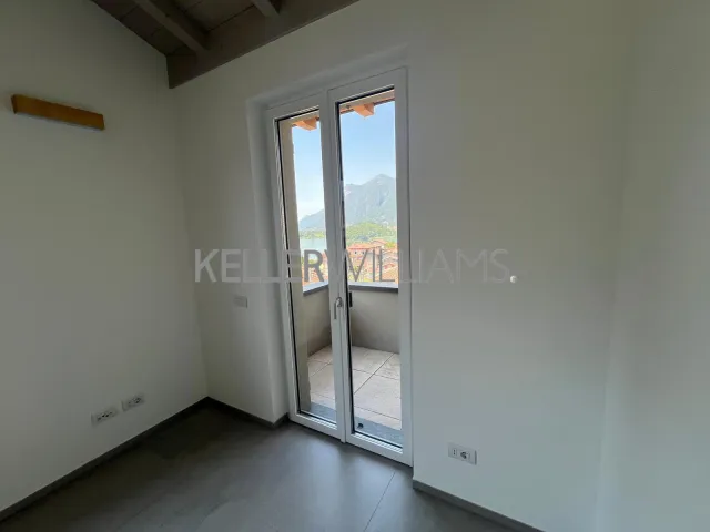 Casa indipendente in vendita a Carlazzo, foto 19 di 22