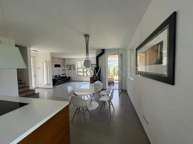 Casa indipendente in vendita a Carlazzo, foto 6 di 22
