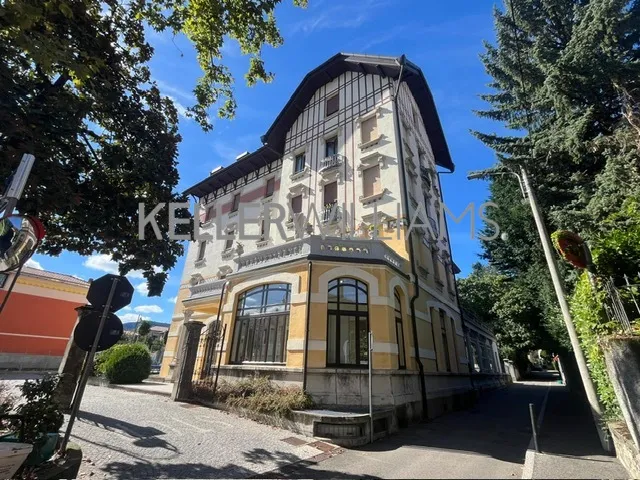 Appartamento in vendita a Viggiù, foto 24 di 28