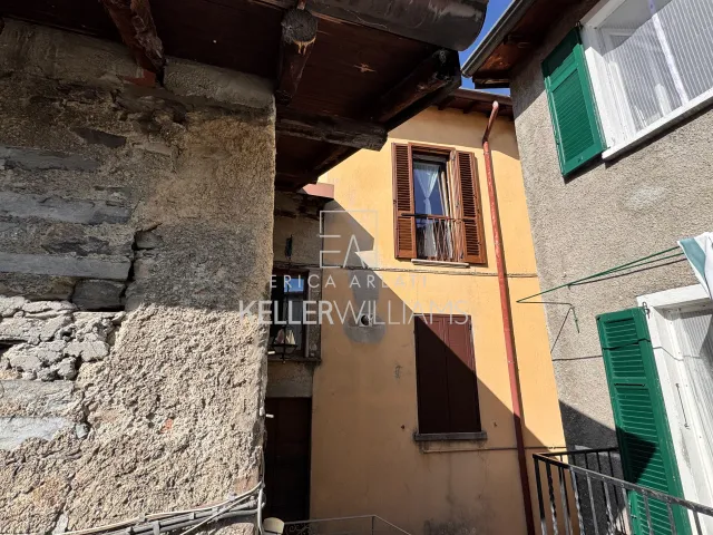 Appartamento in vendita a Moltrasio, foto 4 di 62
