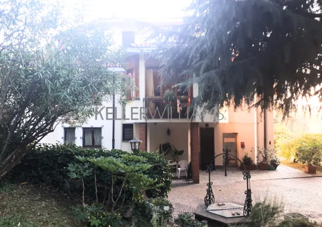Casa indipendente in vendita a Merate, foto 8 di 25