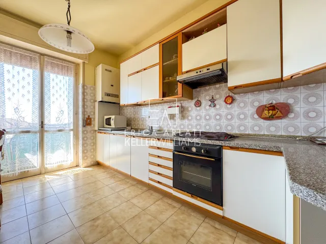 Appartamento in vendita a Solbiate, foto 4 di 38