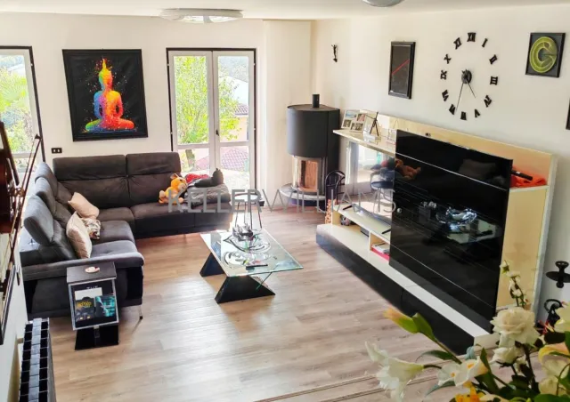 Casa indipendente in vendita a Montano Lucino, foto 4 di 27