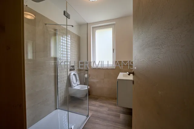 Casa indipendente in vendita a Carlazzo, foto 38 di 46
